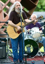 Bill & Friends singing "Arrive Alive"